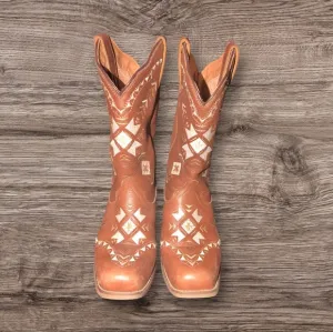 Dingo Women's Mesa Southwestern Embroidered Leather Western Boot