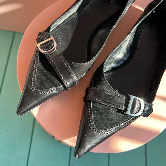 DIOR Leather Signature D Pointed Toe Ballet Flats in Black Size 40