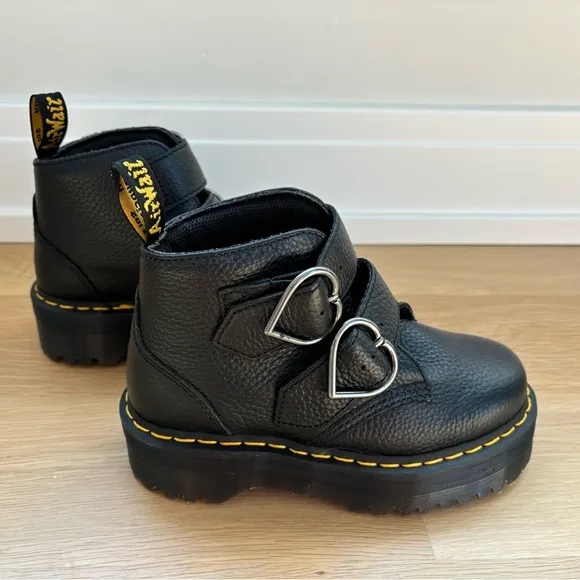 Doc Marten Devon Heart Platform Black Leather Boots Women’s US Size 5