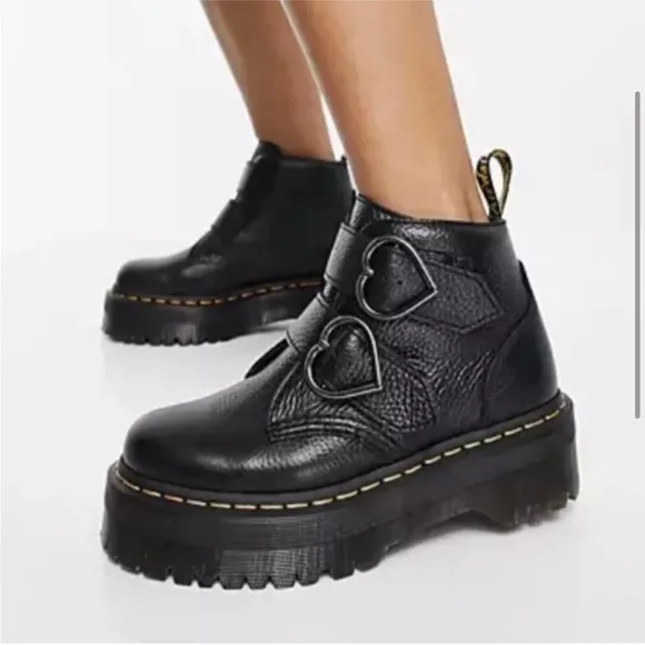 Doc Marten Devon Heart Platform Black Leather Boots Women’s US Size 5