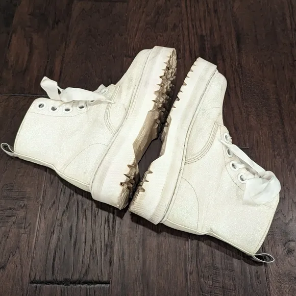 DOC MARTENS Molly Glitter platform lace-up combat boots size 11