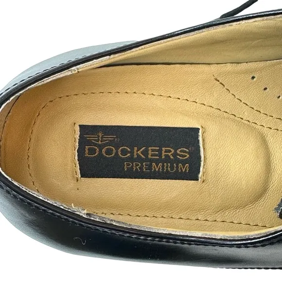 DOCKERS Premium Black Cap Toe Lace Up Oxford Size 10.5