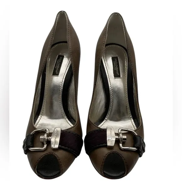 Dolce &amp; Gabbana Brown buckle peep toe Elegant Heels size 38 size US 8