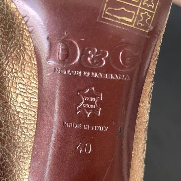 Dolce &amp; Gabbana Pumps Heels Size 40 Metallic Crackled Leather Peep Toe