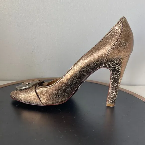 Dolce &amp; Gabbana Pumps Heels Size 40 Metallic Crackled Leather Peep Toe