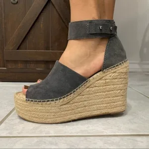 Dolce Vita Straw Platform Sandals