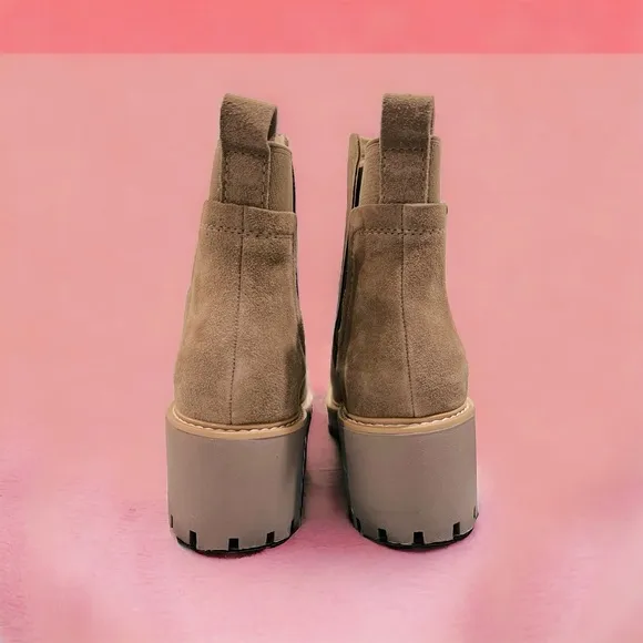 DOLCE VITAHaily Suede Pull-On Block‎ Heel Boots size 9.5 NWT