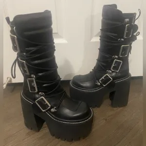 Dolls Kill / Club Exx Platform Boots