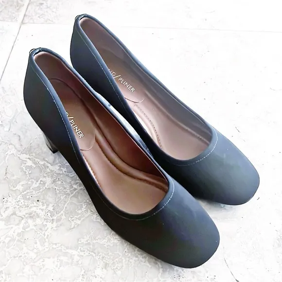 Donald J. Pliner Corin Block Heels Dress Shoes, Black Size 8.5 EXCELLENT!