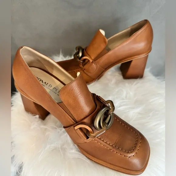Donald J Pliner EDOLIE Block Heel Shoes Size 7.5 in Cognac