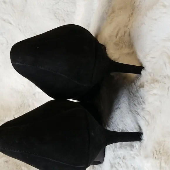 Donald J Pliner Pumps Shoes Womens Size 7.5 Black Peep Open Toe