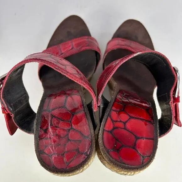 Donald J Pliner Red Croc Strappy Wedge US 9 M Buckle Espadrille Sandals