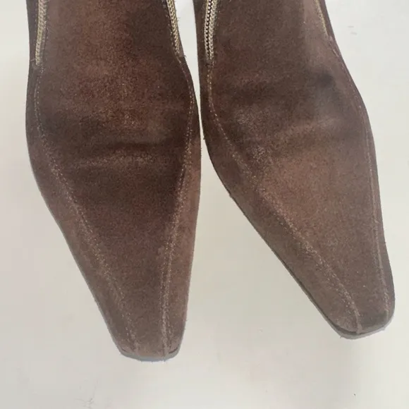 Donald J Pliner Saluma 90s brown low profile boots zipper