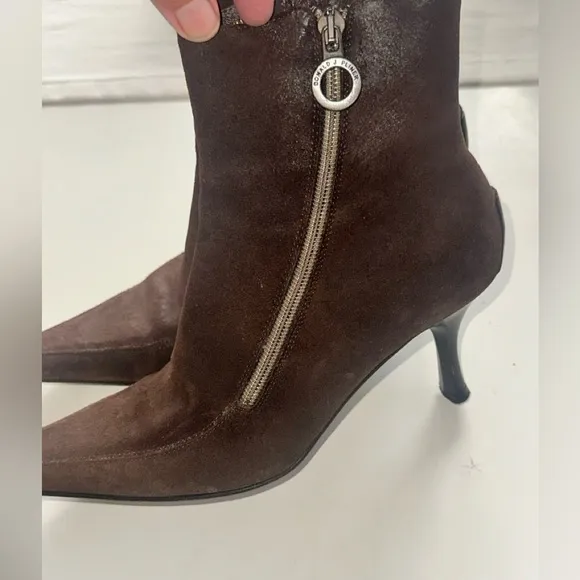 Donald J Pliner Saluma 90s brown low profile boots zipper