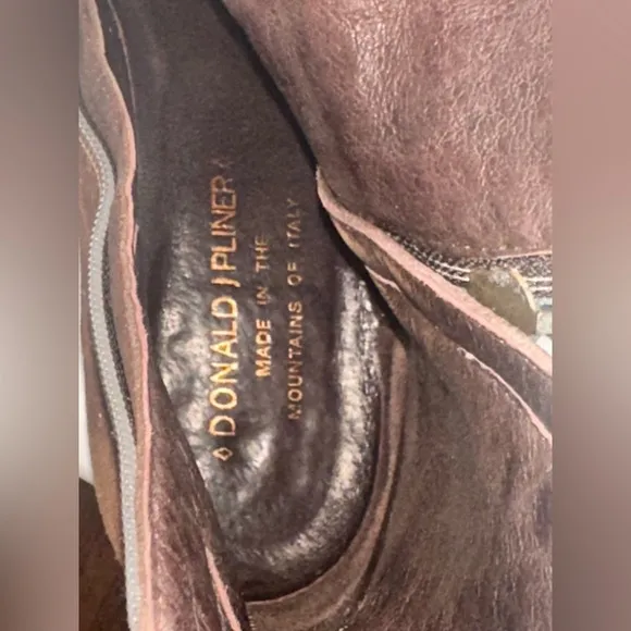 Donald J Pliner Saluma 90s brown low profile boots zipper