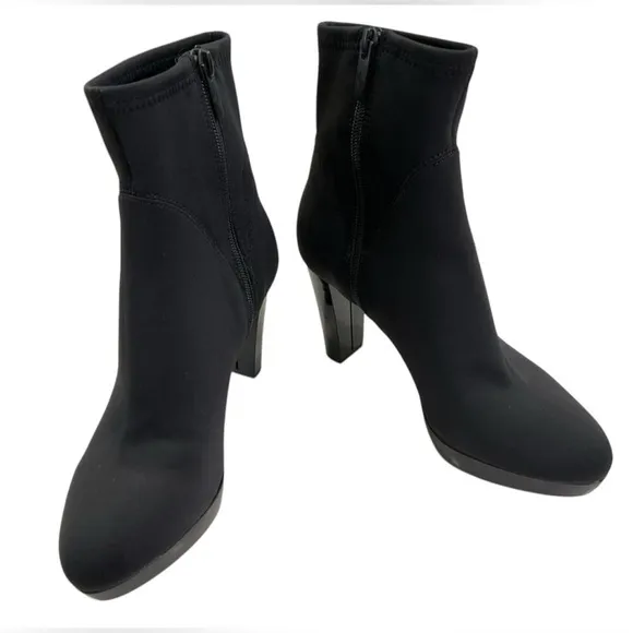 Donald J Pliner Womens Ermad Crepe Elastic Ankle Boots Black Size 9.5M Brand New