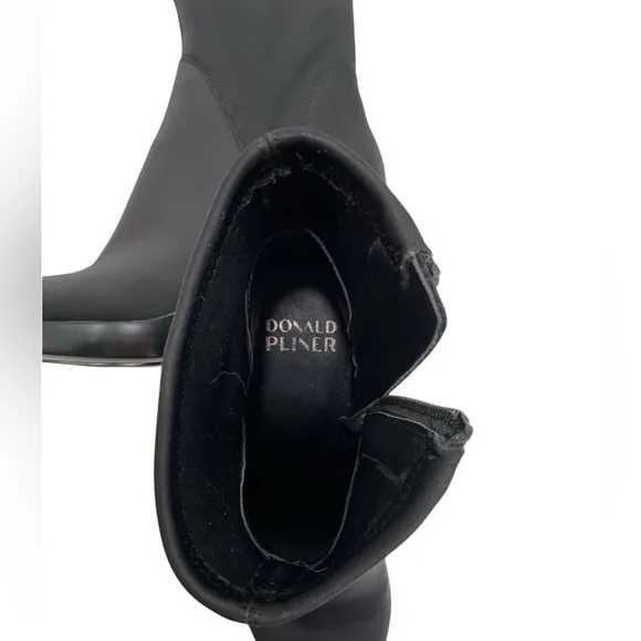 Donald J Pliner Womens Ermad Crepe Elastic Ankle Boots Black Size 9.5M Brand New