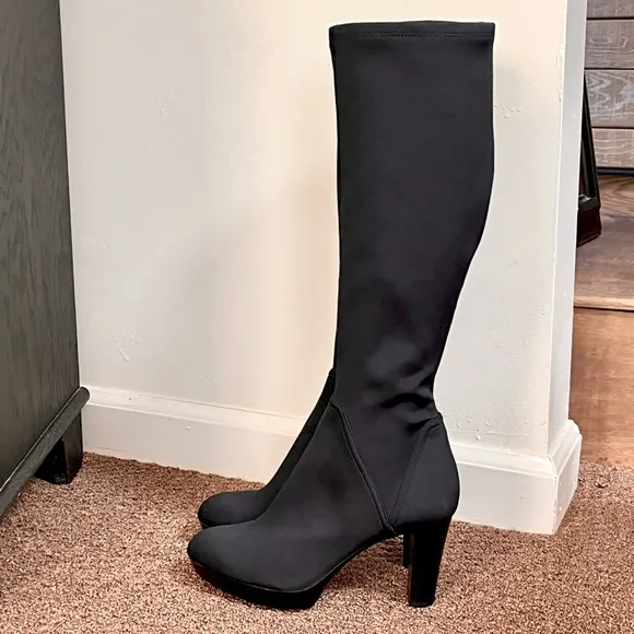 Donald Pliner Black Echoe 2 luxury knee high leg hugging platform boots