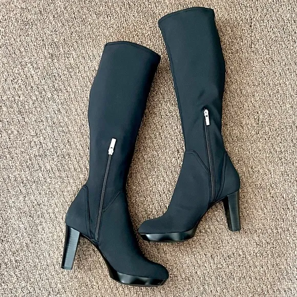 Donald Pliner Black Echoe 2 luxury knee high leg hugging platform boots