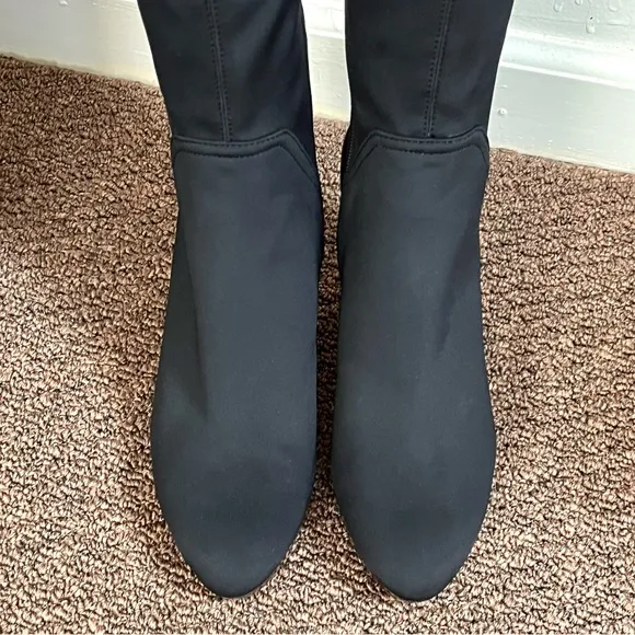 Donald Pliner Black Echoe 2 luxury knee high leg hugging platform boots