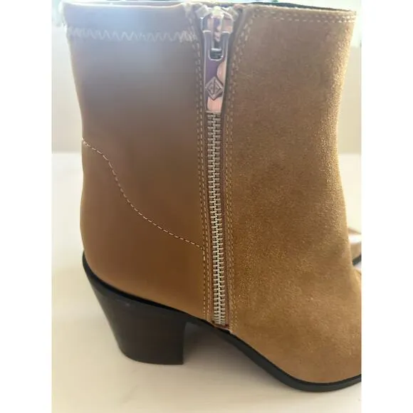 Donald Pliner Leather Pointed Cap Toe Snakeskin Brown Boots Booties Size 6 New