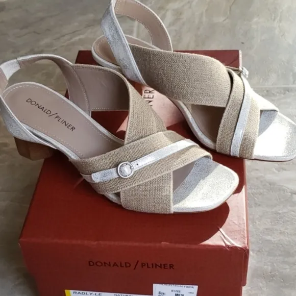 Donald Pliner Radly Linen Dress Sandals women's 9
