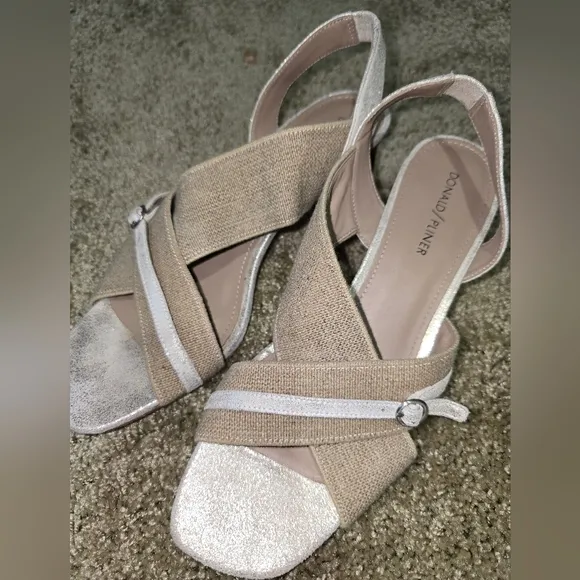 Donald Pliner Radly Linen Dress Sandals women's 9