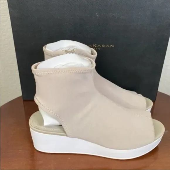 Donna Karan Riviera Platform Sandals In Taupe Size 7.5