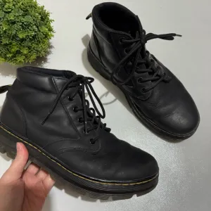 Dr Marten Bonny Leather Lace Up Boots Shoes Mens Size 9 Classic Casual Comfy