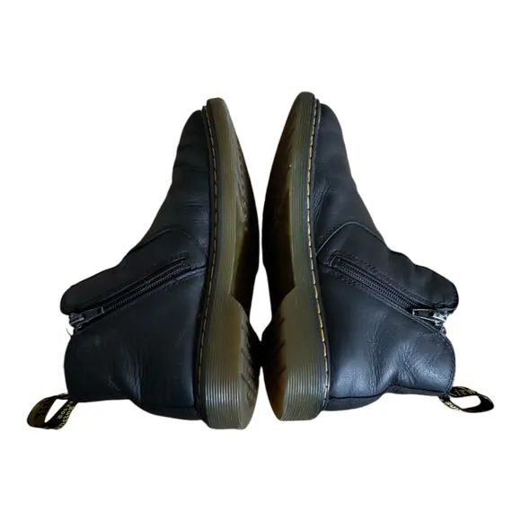 Dr. Martens 2976 Air Wair Chelsea Boots Women's Size 6 Black Leater Zip up