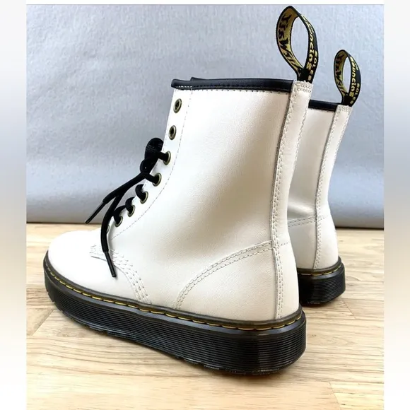 Dr Martens AirWair Zavala Women’s Size 7 White Smooth Leather Doc Combat Boots