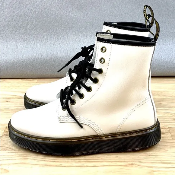 Dr Martens AirWair Zavala Women’s Size 7 White Smooth Leather Doc Combat Boots
