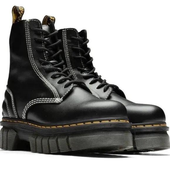 Dr. Martens Audrick 8I Quilted Lux Platform Boots - Women's US Size 6NEW