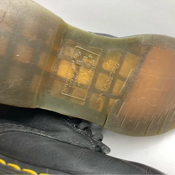 Dr Martens AW004 Pascal Boots 7 Textured Leather Lace-Up Combat Black Boots
