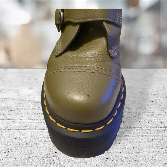 Dr. Martens Devon Flwr Olive Green Platform Boots Size 7L