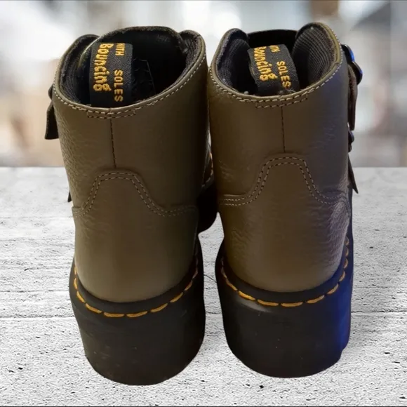 Dr. Martens Devon Flwr Olive Green Platform Boots Size 7L