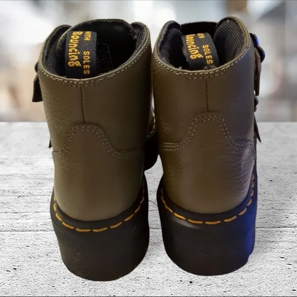 Dr. Martens Devon Flwr Olive Green Platform Boots Size 7L