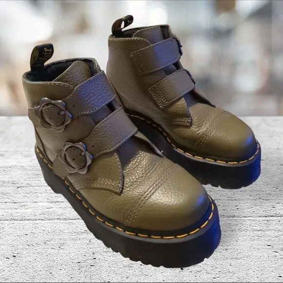Dr. Martens Devon Flwr Olive Green Platform Boots Size 7L