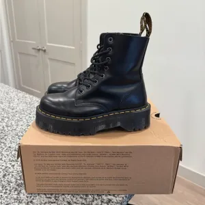 Dr. Martens JADON BOOTS SMOOTH LEATHER PLATFORM BOOTS SIZE 8