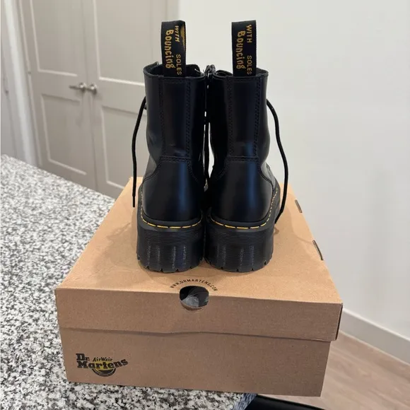 Dr. Martens JADON BOOTS SMOOTH LEATHER PLATFORM BOOTS SIZE 8