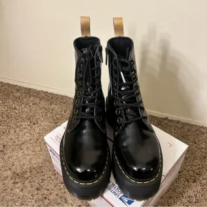 Dr. Martens® Jadon Max Platform boots