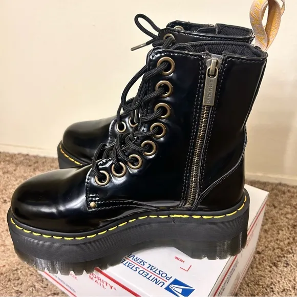 Dr. Martens® Jadon Max Platform boots