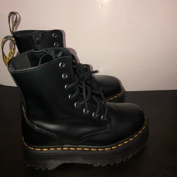 Dr martens JADON SMOOTH LEATHER PLATFORM BOOTS