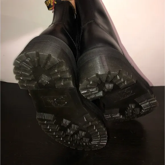 Dr martens JADON SMOOTH LEATHER PLATFORM BOOTS