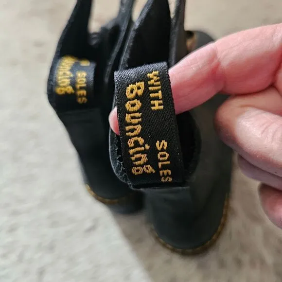 Dr. Martens Leona Women's Milled Nubuck Platform Combat Boots Black Size 8 NEW