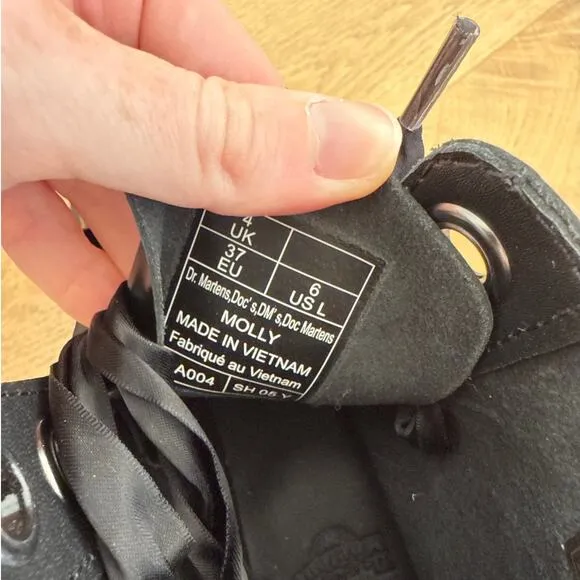 Dr Martens - Molly Platform Combat Boots in Black