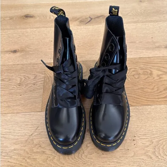 Dr Martens - Molly Platform Combat Boots in Black