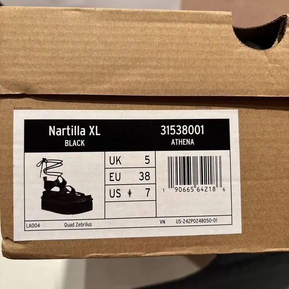 Dr Martens Nartilla XL Platform Quad Zebrilus Sandals Womens 7 NEW Black Athena