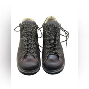 Dr. Martens size 12M low boots B6