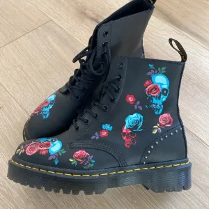 Dr. Marten’s Skull Rivet Platform Boots